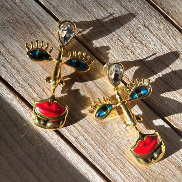 Eye See Love Earing Set - Picture 15 of 17